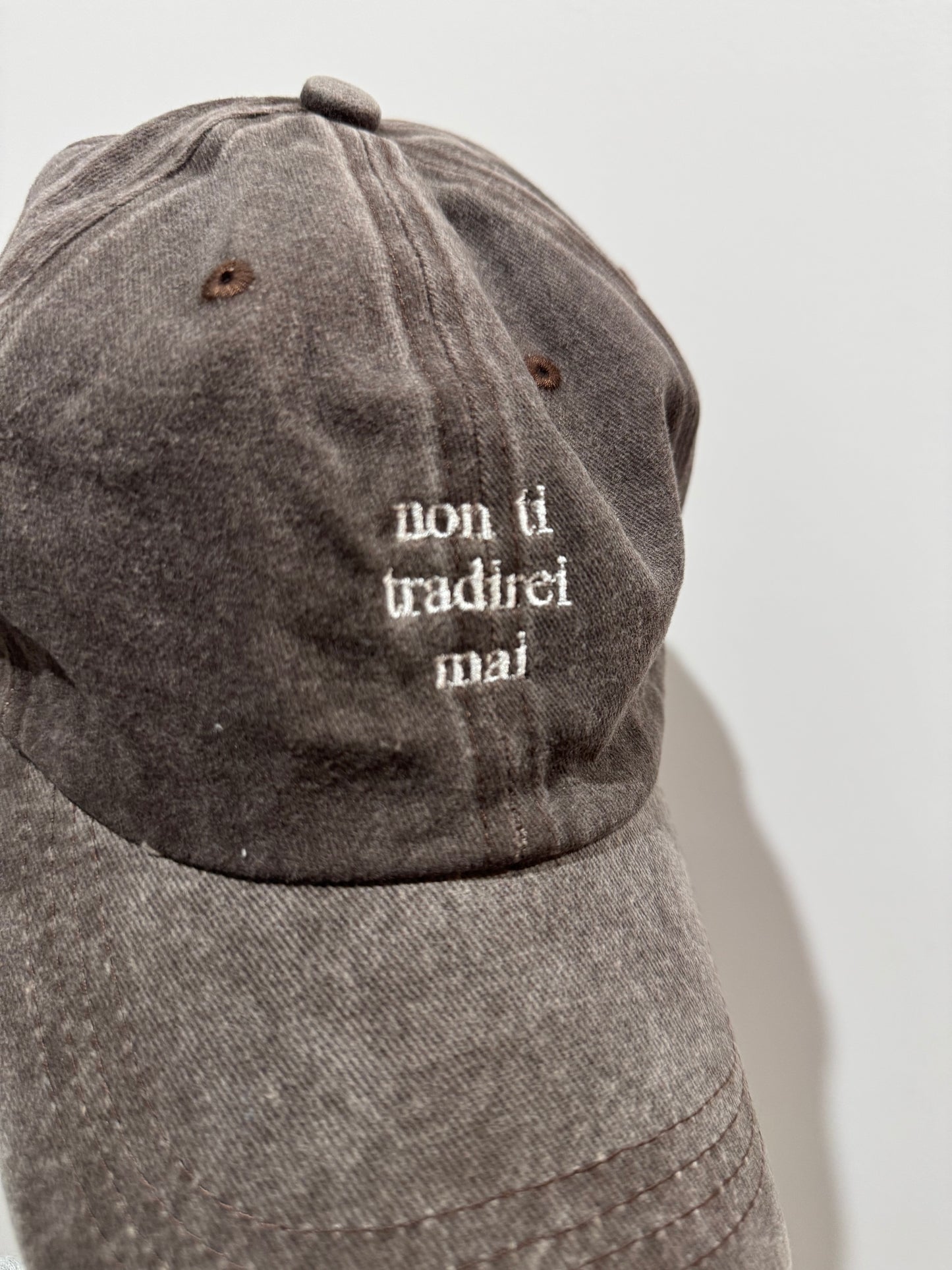 Non ti tradirei mai - Bugie Bianche Cap